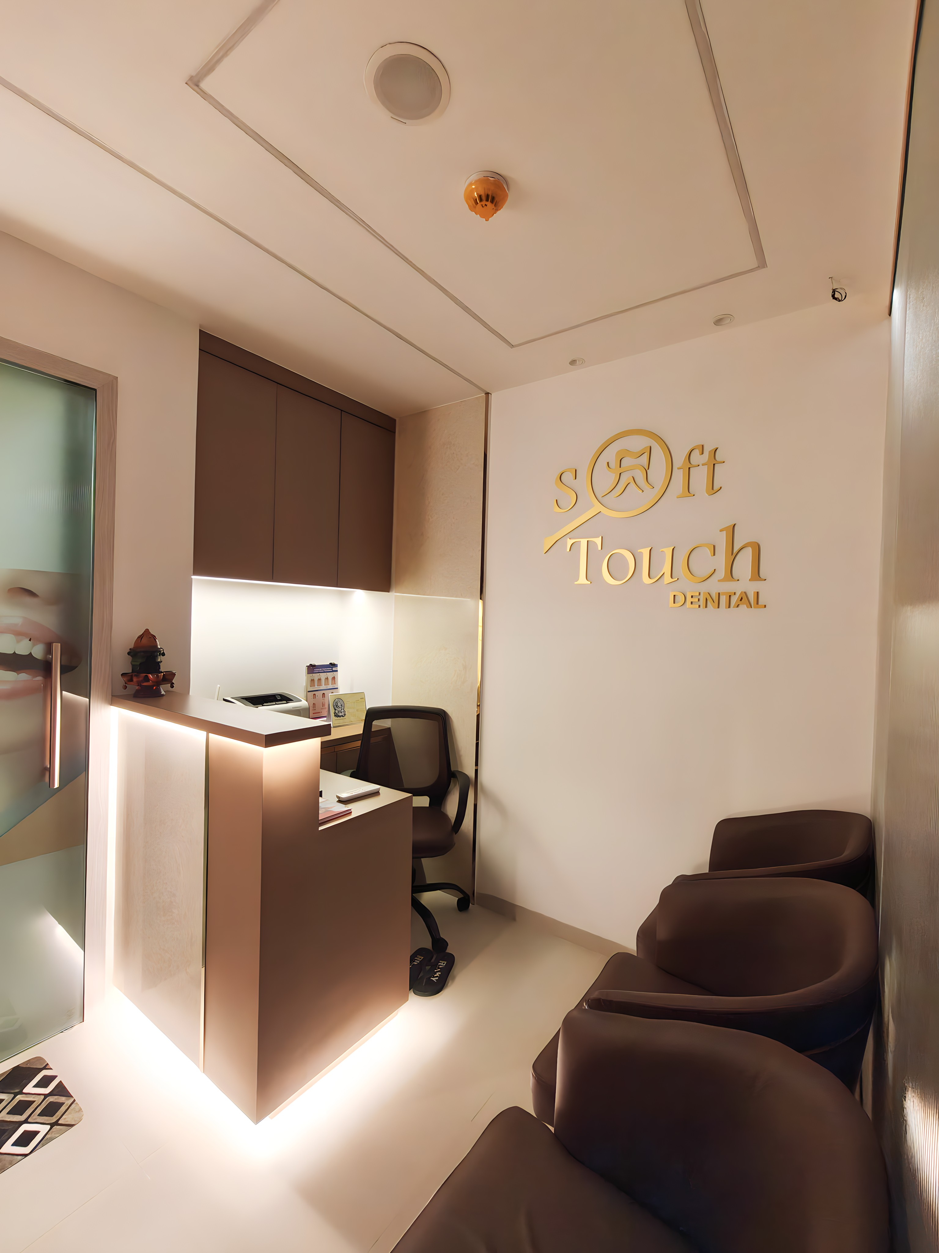 Front desk at Soft Touch Dental Clinic Bhandup